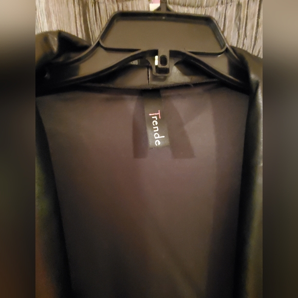 Fashion Feux Leather Jacket - Picture 2 of 11